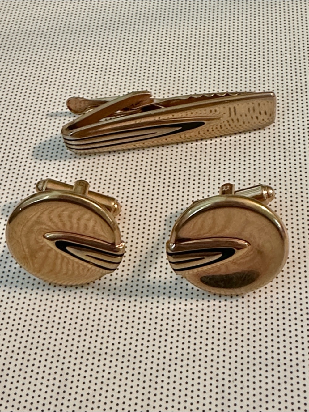 Vintage‎ Hickock Mid Century Gold Tone Cufflinks & Tie Clasp Set